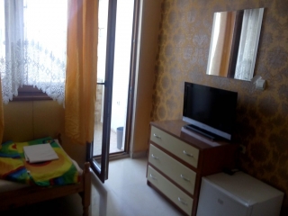 созопол,стаи-в-созопол-стая-тройка-с-тераса-sozopolstay.com-2019-08